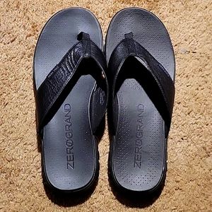 Mens Cole Haan zerogrand flip flops